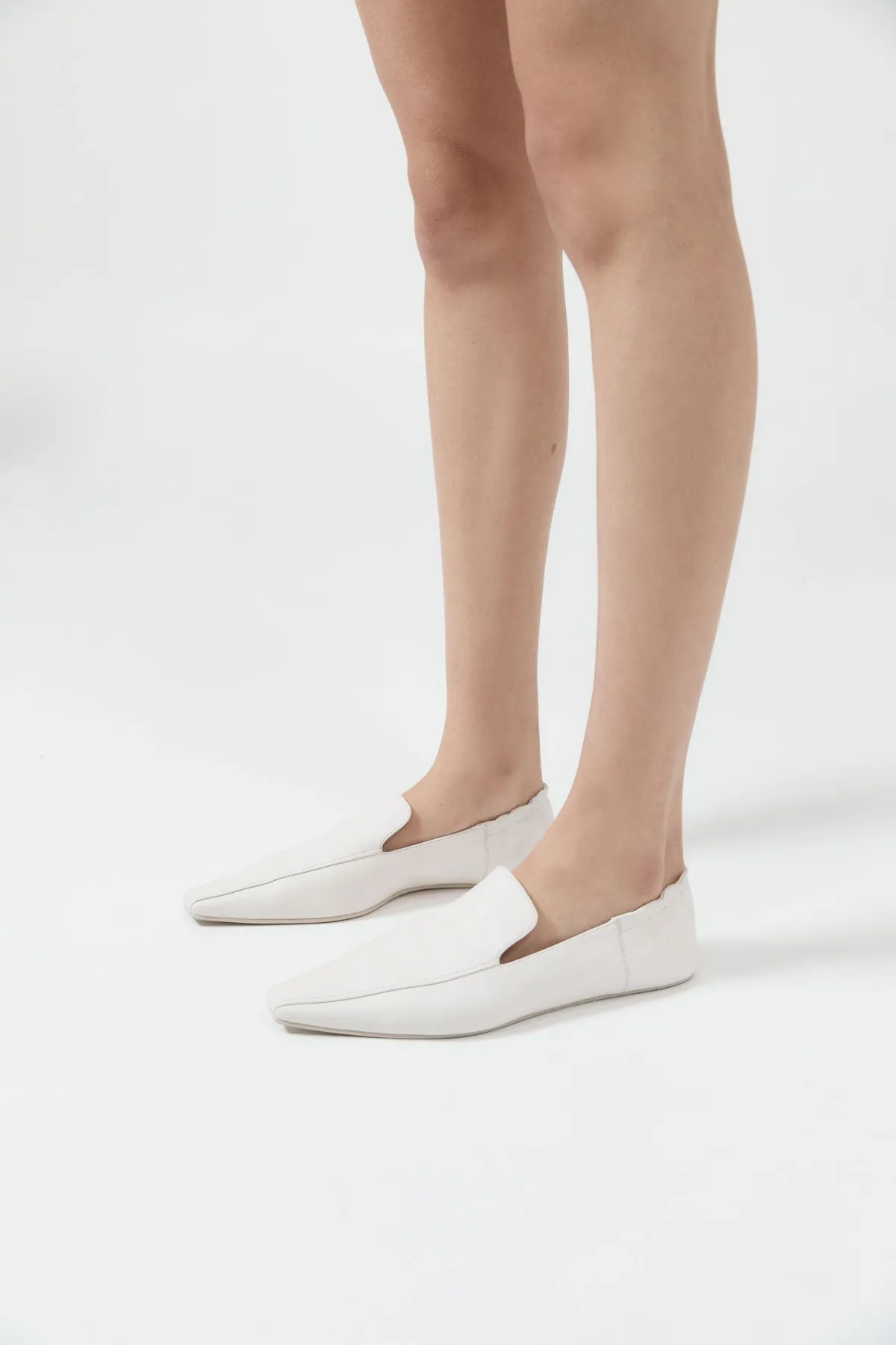 Flat Loafer - White